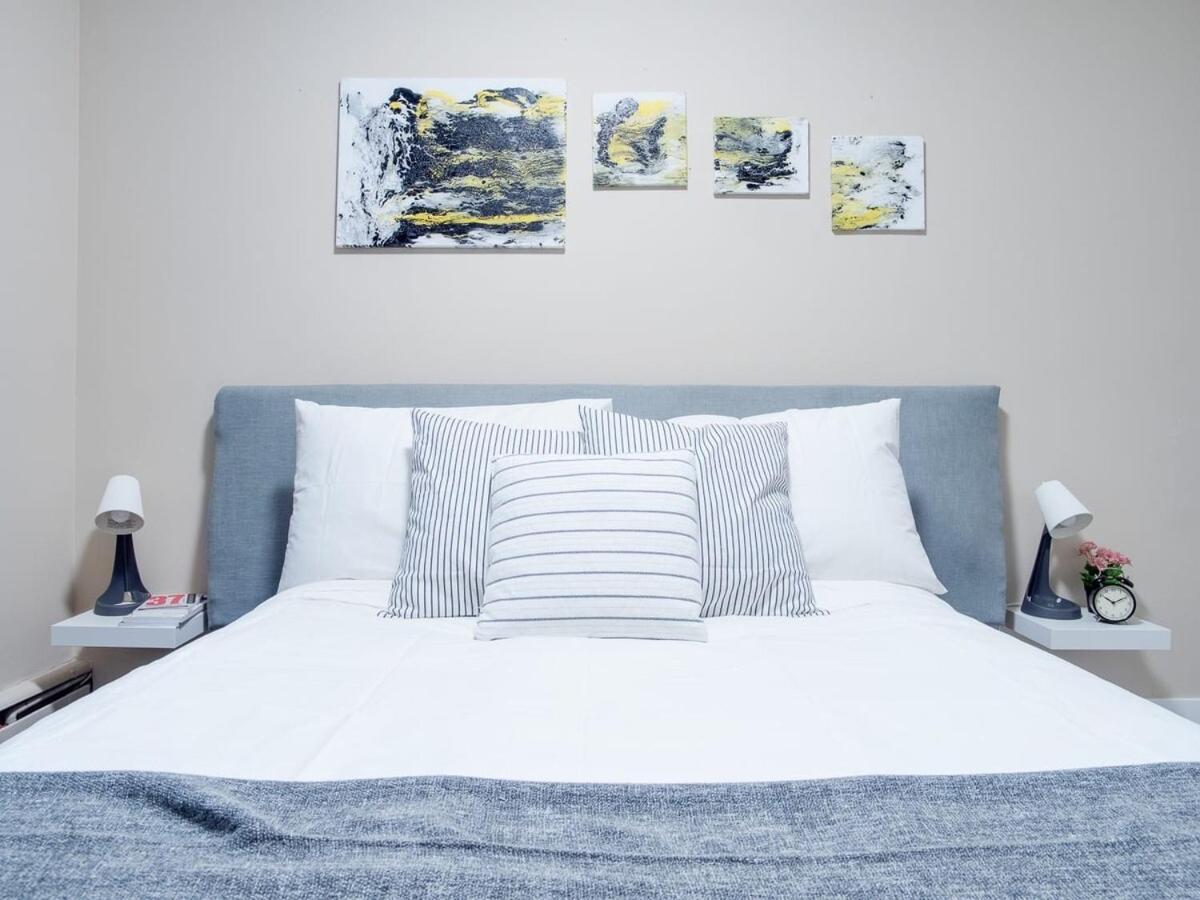 Gorgeous 2Br Condo W Parking Patio Coffee! Calgary Luaran gambar