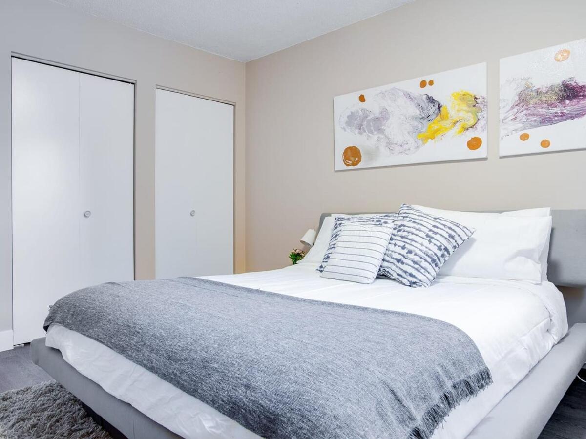 Gorgeous 2Br Condo W Parking Patio Coffee! Calgary Luaran gambar