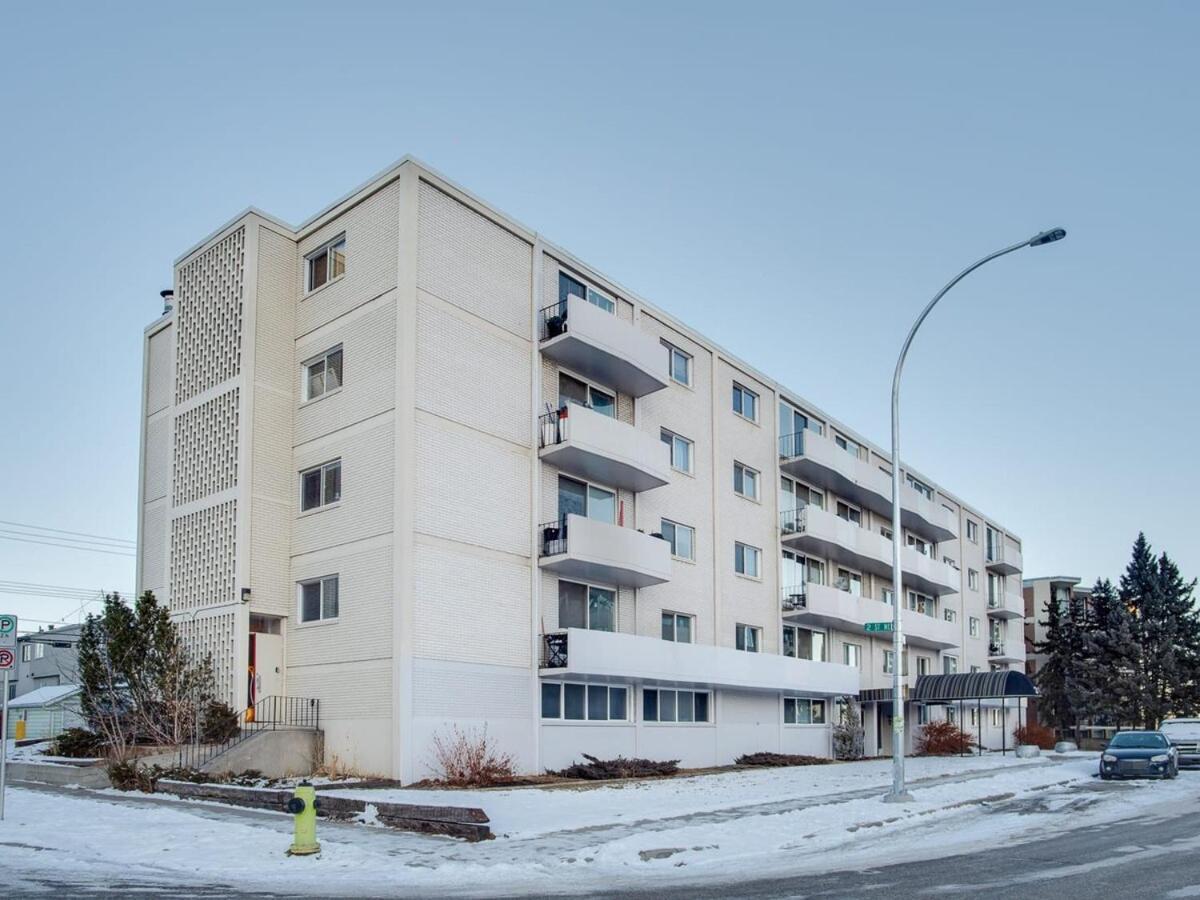 Gorgeous 2Br Condo W Parking Patio Coffee! Calgary Luaran gambar