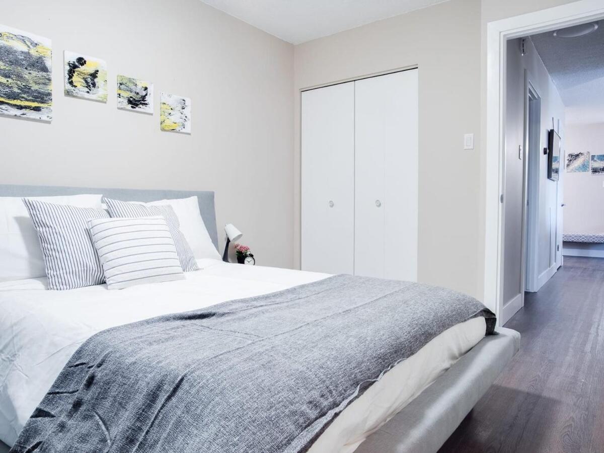 Gorgeous 2Br Condo W Parking Patio Coffee! Calgary Luaran gambar