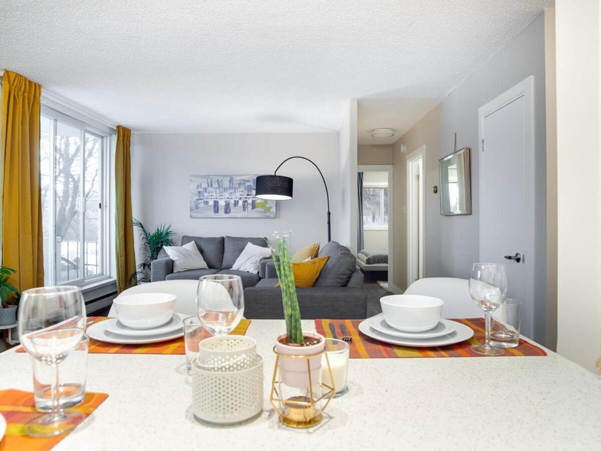 Gorgeous 2Br Condo W Parking Patio Coffee! Calgary Luaran gambar