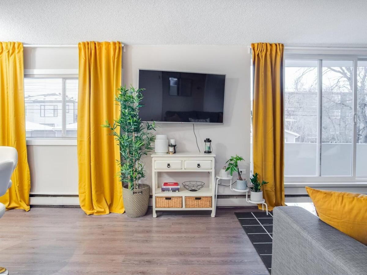 Gorgeous 2Br Condo W Parking Patio Coffee! Calgary Luaran gambar